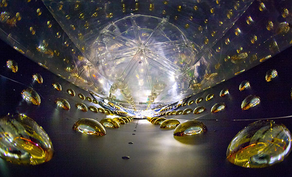 Daya Bay Neutrino Facility