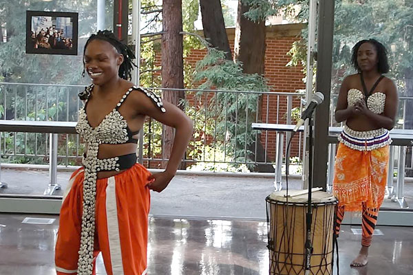 African dancers