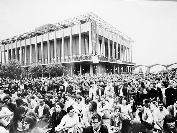students gather on sproul plaza
