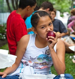 The Healthy Schools Program discourages candy and sugary foods in favor of fruits and vegetables. (Photo courtesy of Alliance for a Healthier Generation)