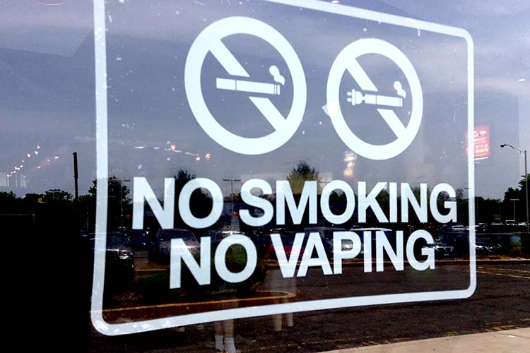 No Vaping sign