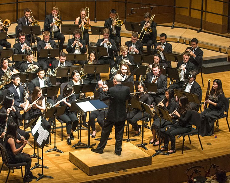 Calonico conducting