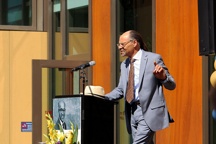 Hugo Blackwell, David Blackwell's son, speaks at the dedication event. (UC Berkeley photo by Kirpa Singh)