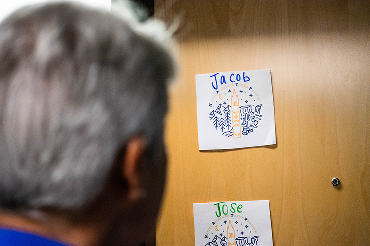 Jacob written on a paper and pasted to a door