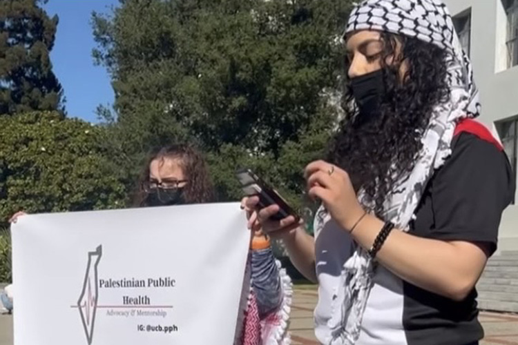 Palestinian students on campus