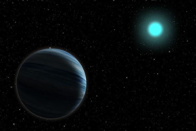interpretación artística de una estrella azul claro distante con un gran planeta azul en primer plano