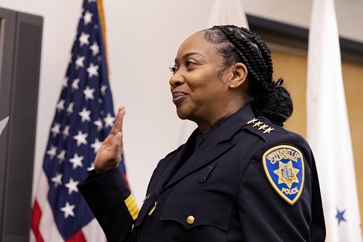 New UC Berkeley Police Chief Yogananda Pittman raises her right hand and takes the oath of office on Feb. 1, 2023.