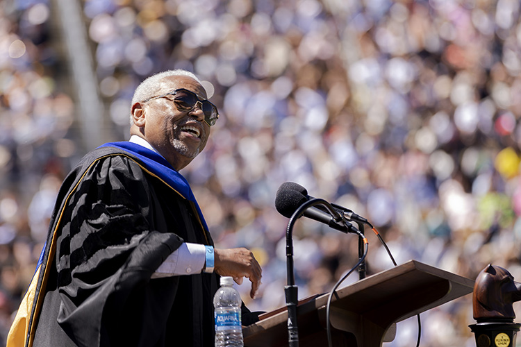Rev. Dr. Clyde W. Oden Jr., the recipient of the Peter E Haas Public Service award, speaks during UC Berkeley’s commencement ceremony.