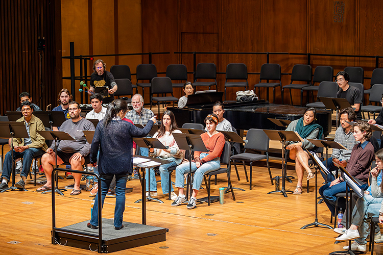 Berkeley's Chamber Chorus rehearses