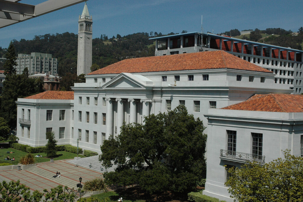 A view of Sproul Hall with the Campanile in the background