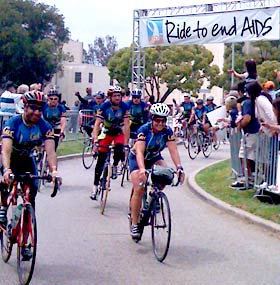 Cal bicyclists cross the finish line in L.A.