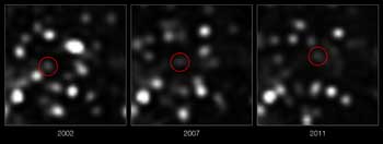 Movement of gas cloud beteen 2002 and 2011