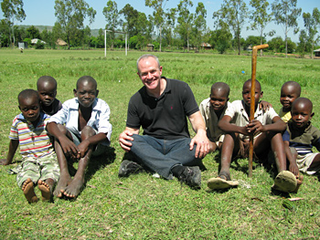 Jay Keasling and Kenyan kids.